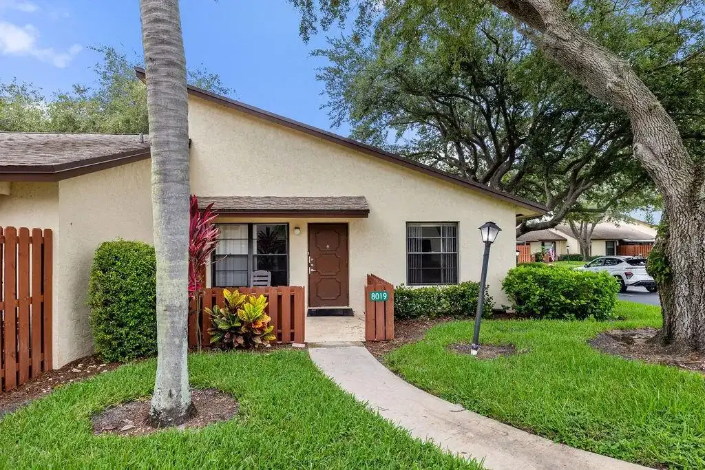 8019 SE Villa Circle, Hobe Sound FL 33455