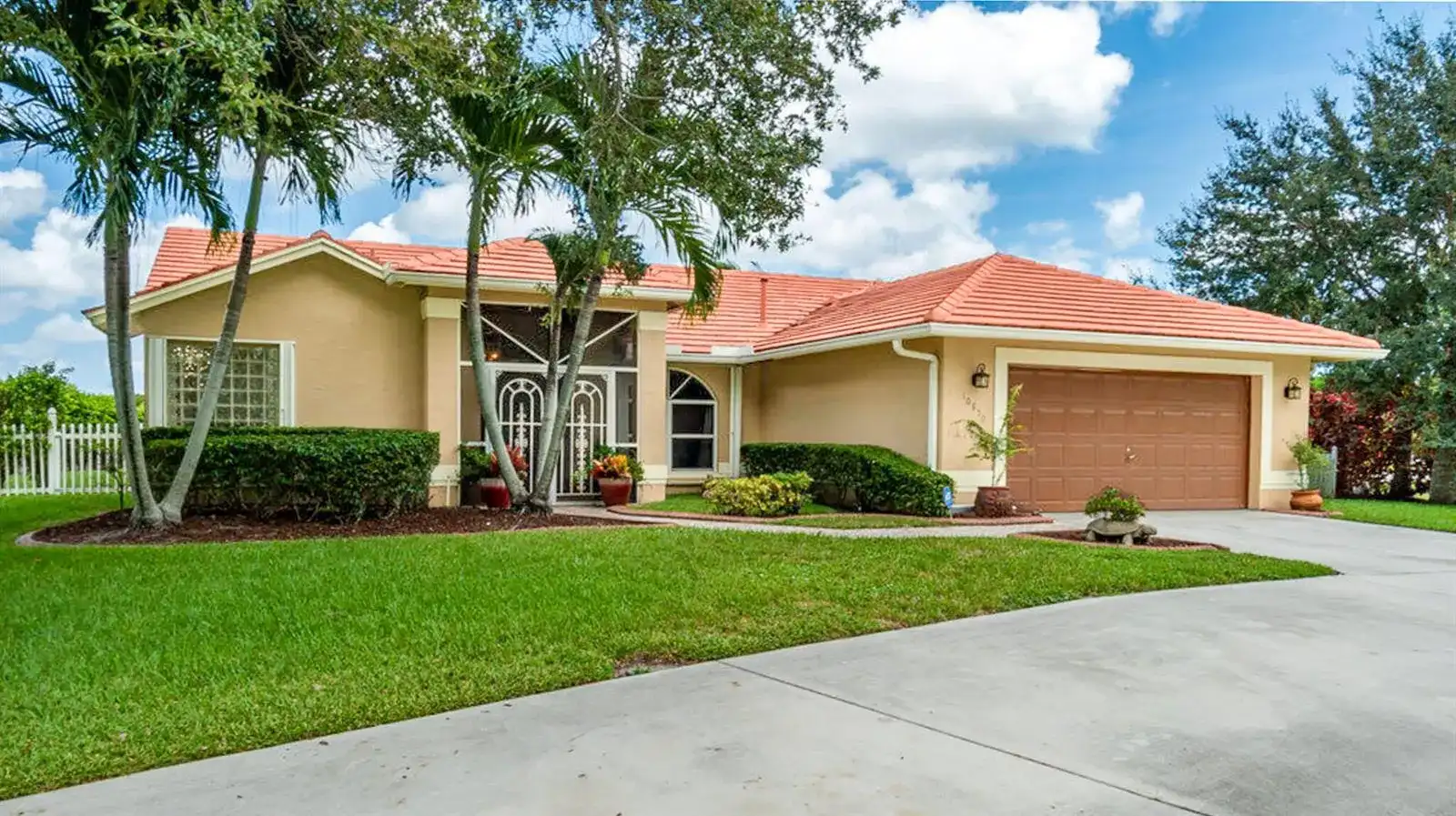 10850 Paso Fino Drive, Wellington FL 33449
