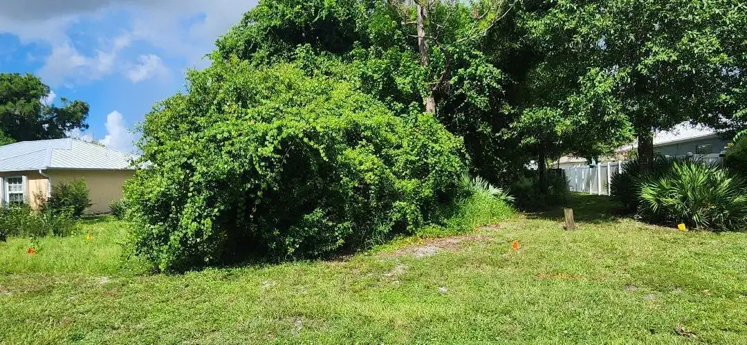 8293 Spicebush Terrace, Port St. Lucie FL 34952