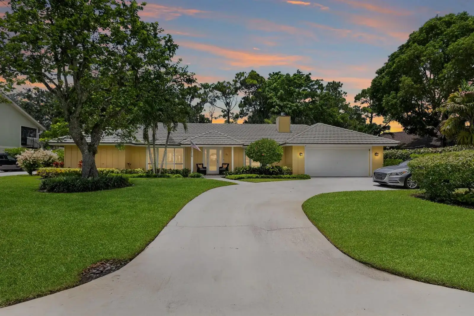 26 Cambria Road W, Palm Beach Gardens FL 33418