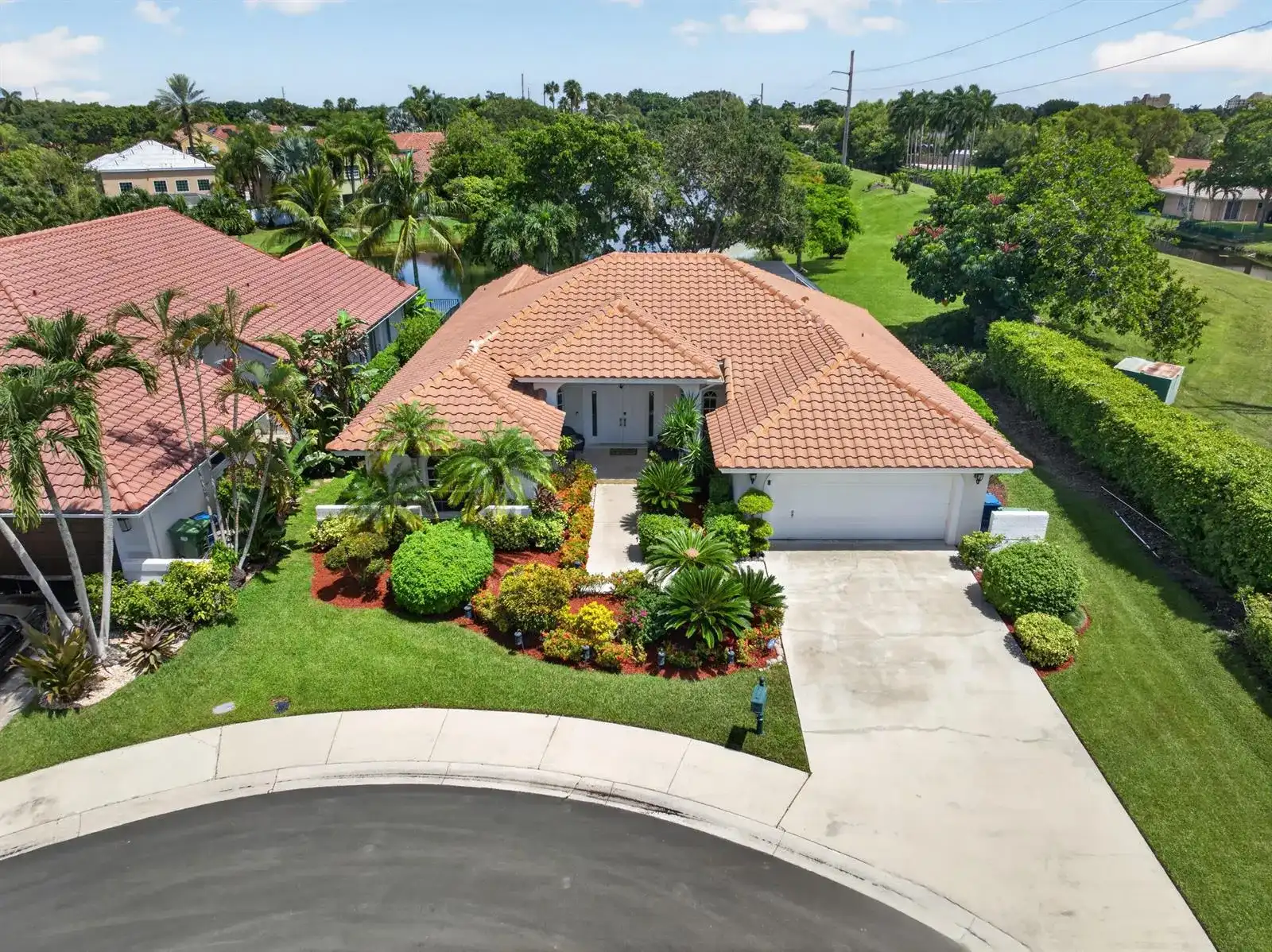709 Crystal Court, Weston FL 33326