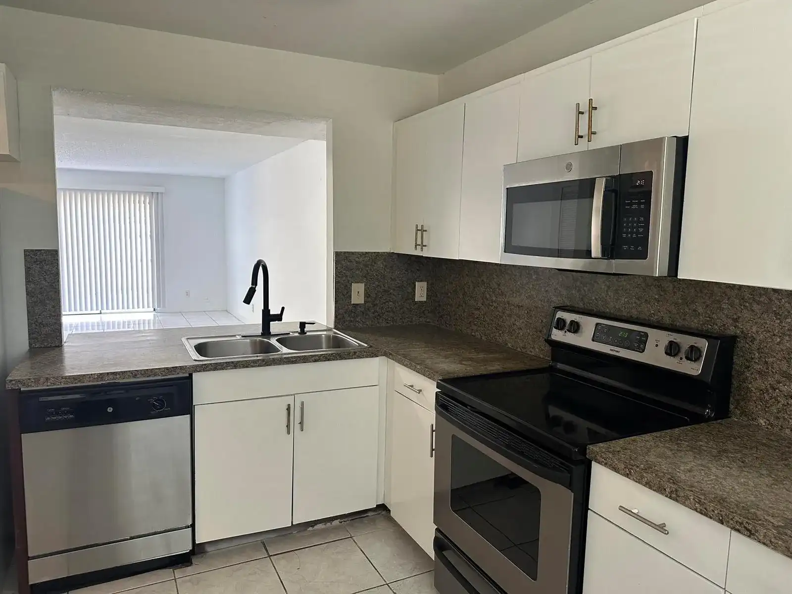931 SW 20TH Court, Delray Beach FL 33445