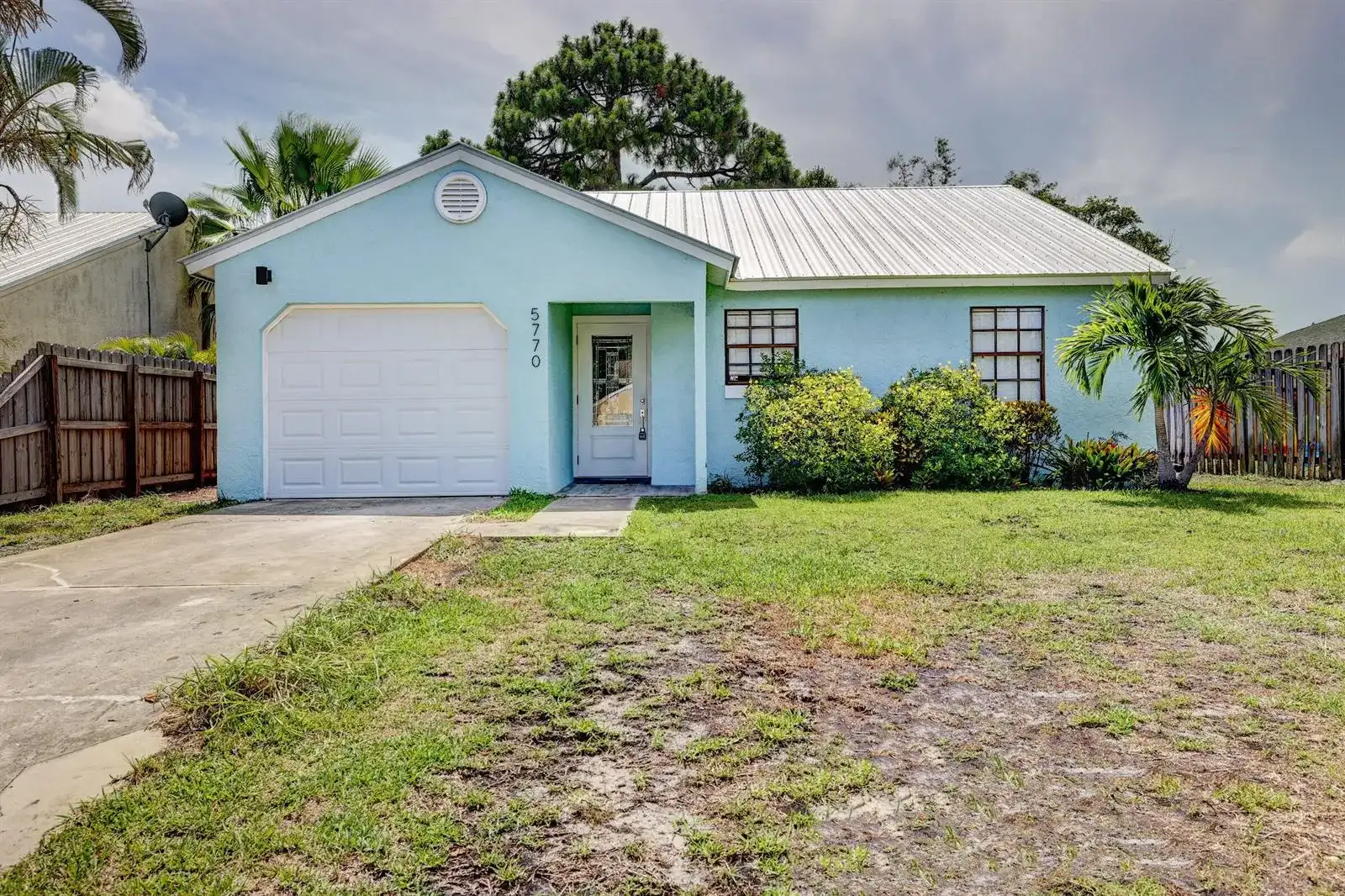 5770 SE WILSIE Drive, Stuart FL 34997