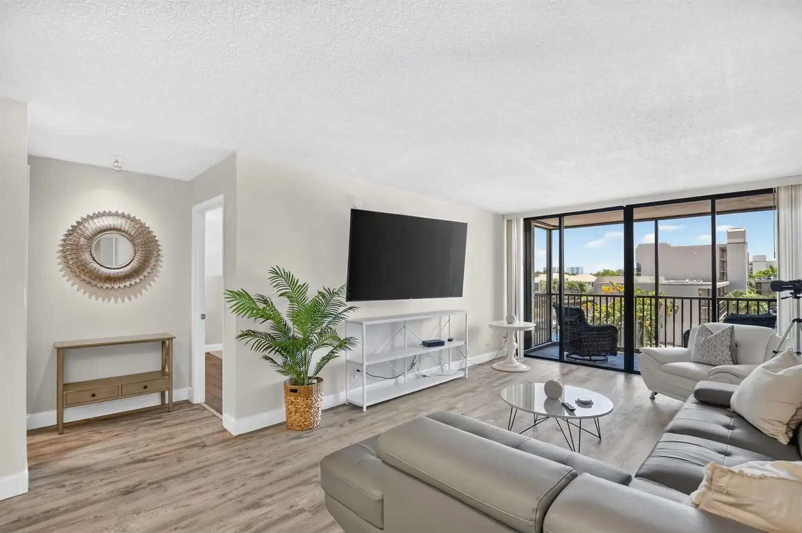 4 Royal Palm Way # 403, Boca Raton FL 33432