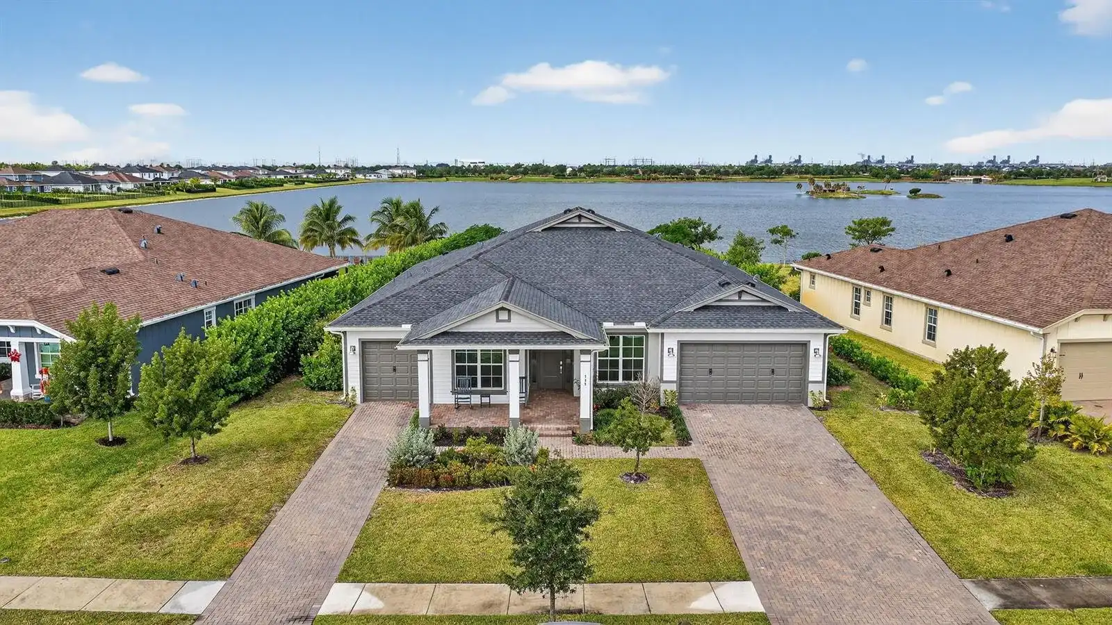 799 Hookline Circle, Loxahatchee FL 33470