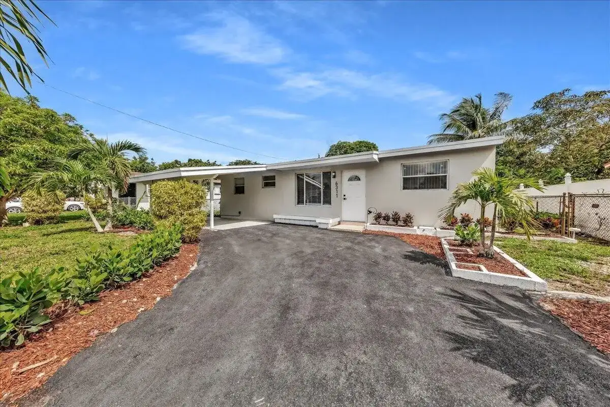6311 SW 2ND Street, Margate FL 33068