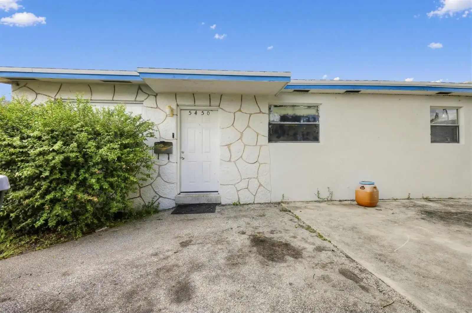 5450 FLETCHER Street, Hollywood FL 33021