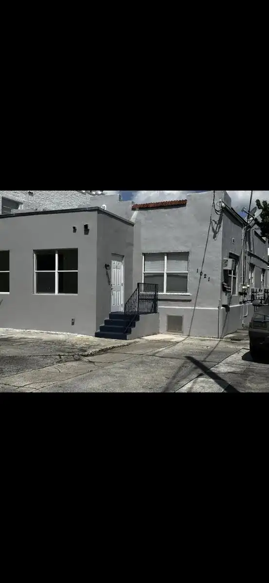 1021 SW 5TH Street, Miami FL 33130