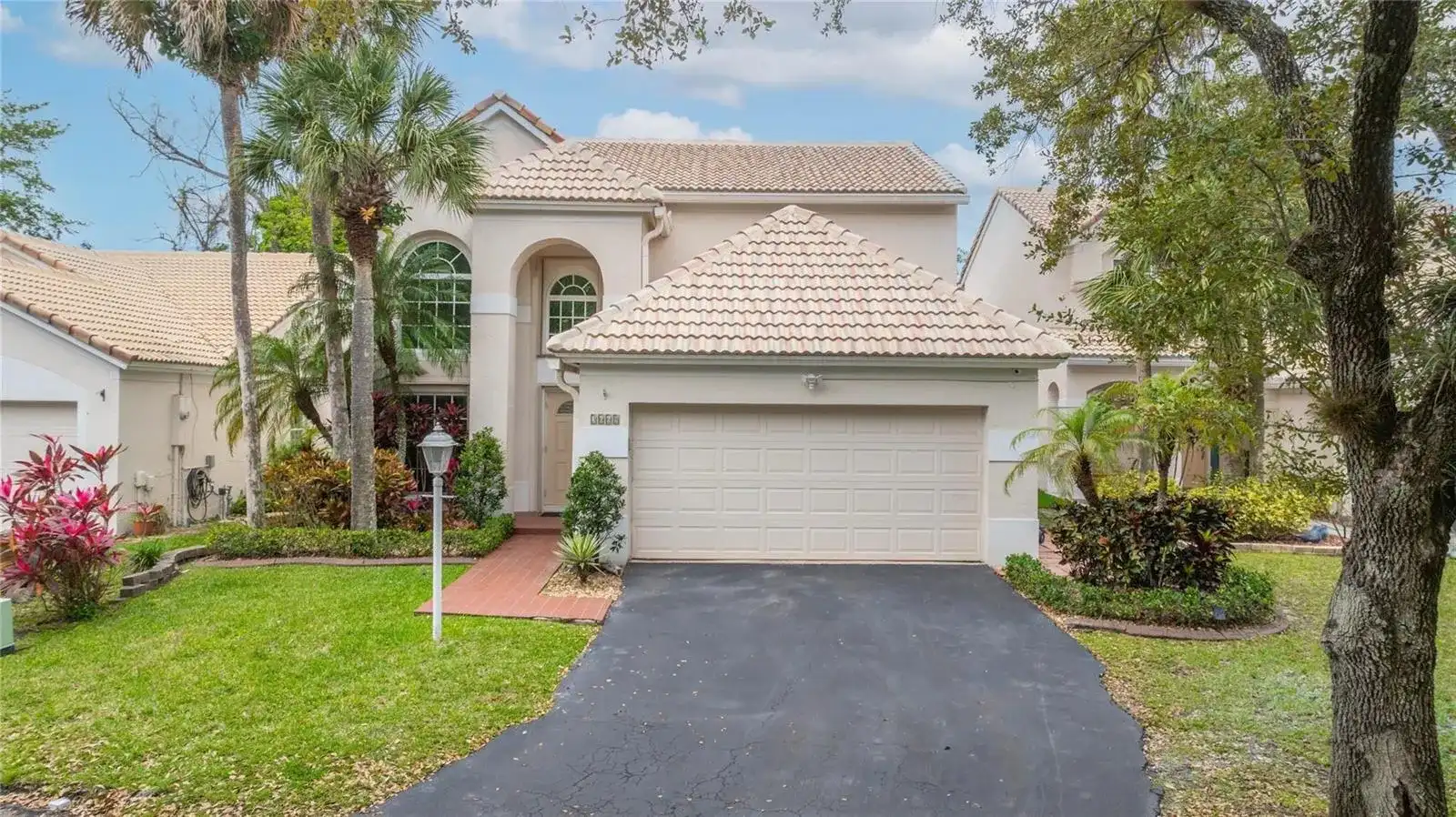 3668 Wilderness Way, Coral Springs FL 33065