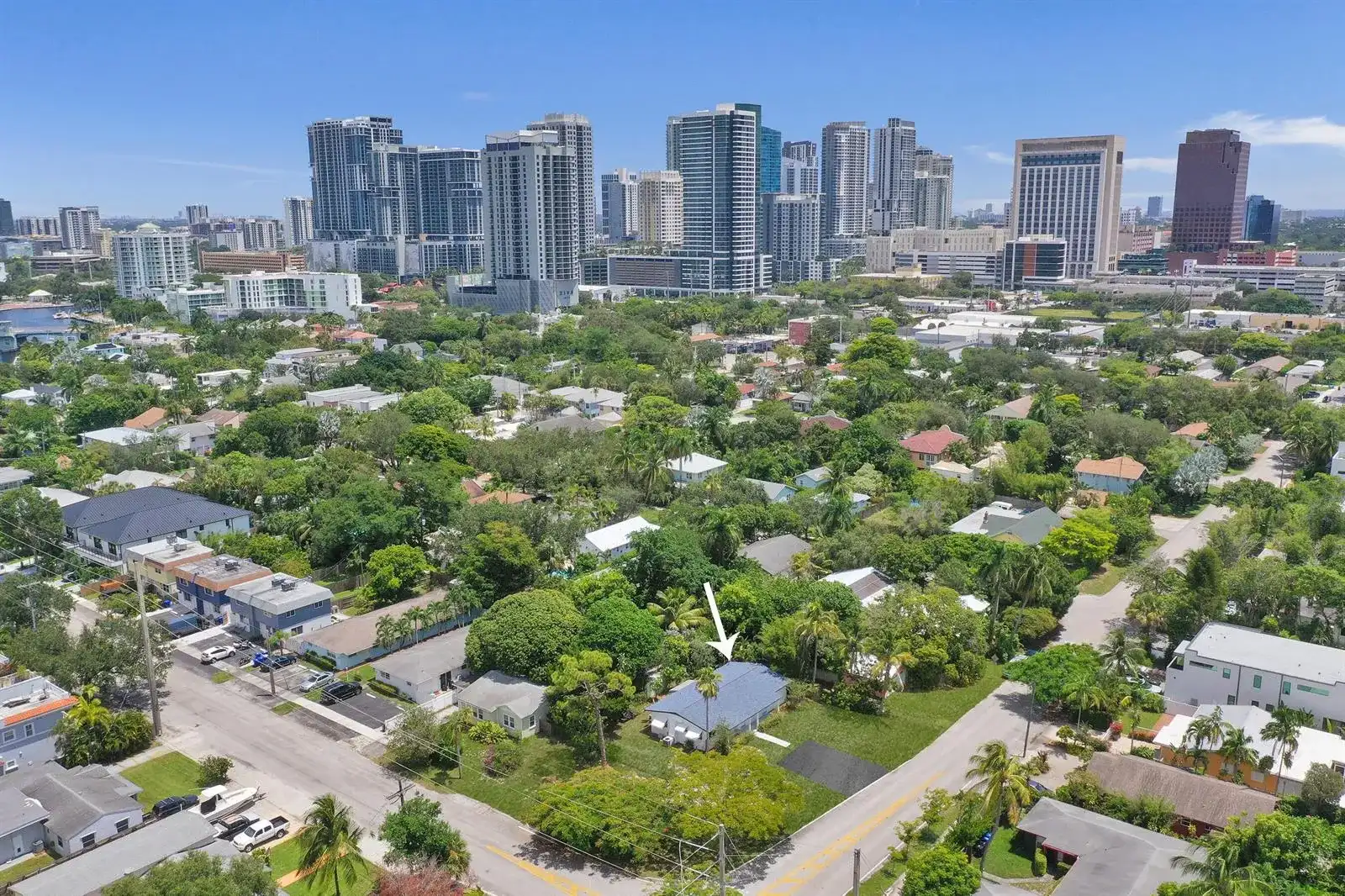611 SW 7TH Street, Fort Lauderdale FL 33315