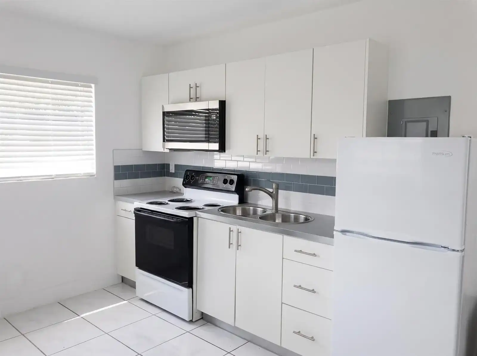 141 NW 4th Avenue # 3, Fort Lauderdale FL 33311