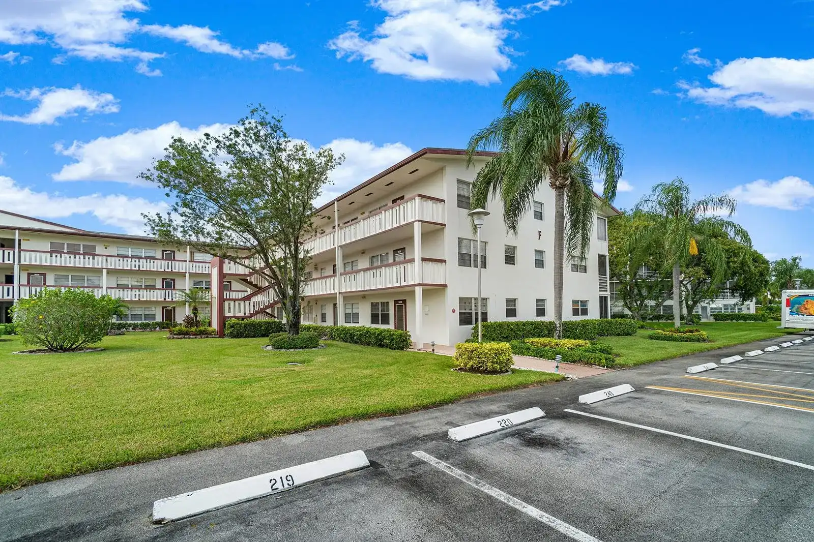 224 Fanshaw F, Boca Raton FL 33434