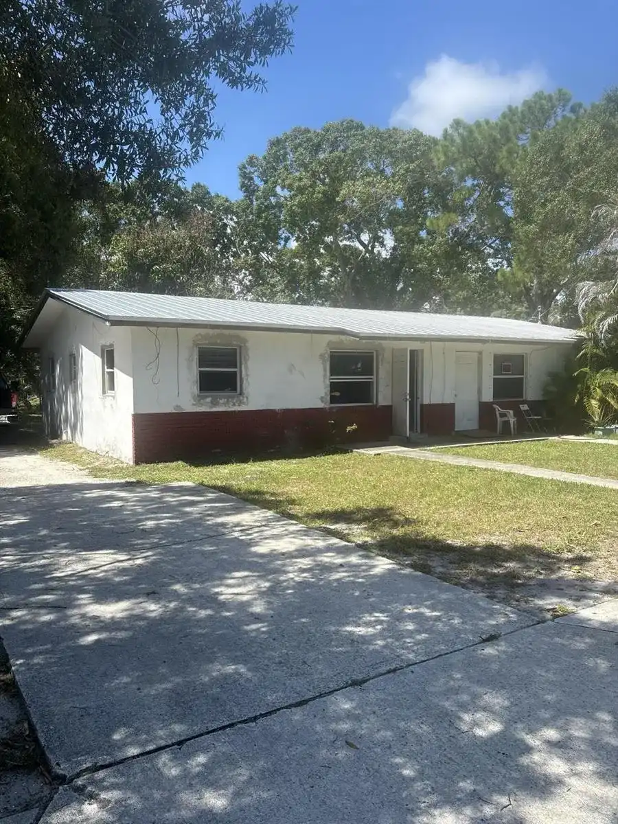 2105 Delaware Avenue, Fort Pierce FL 34950