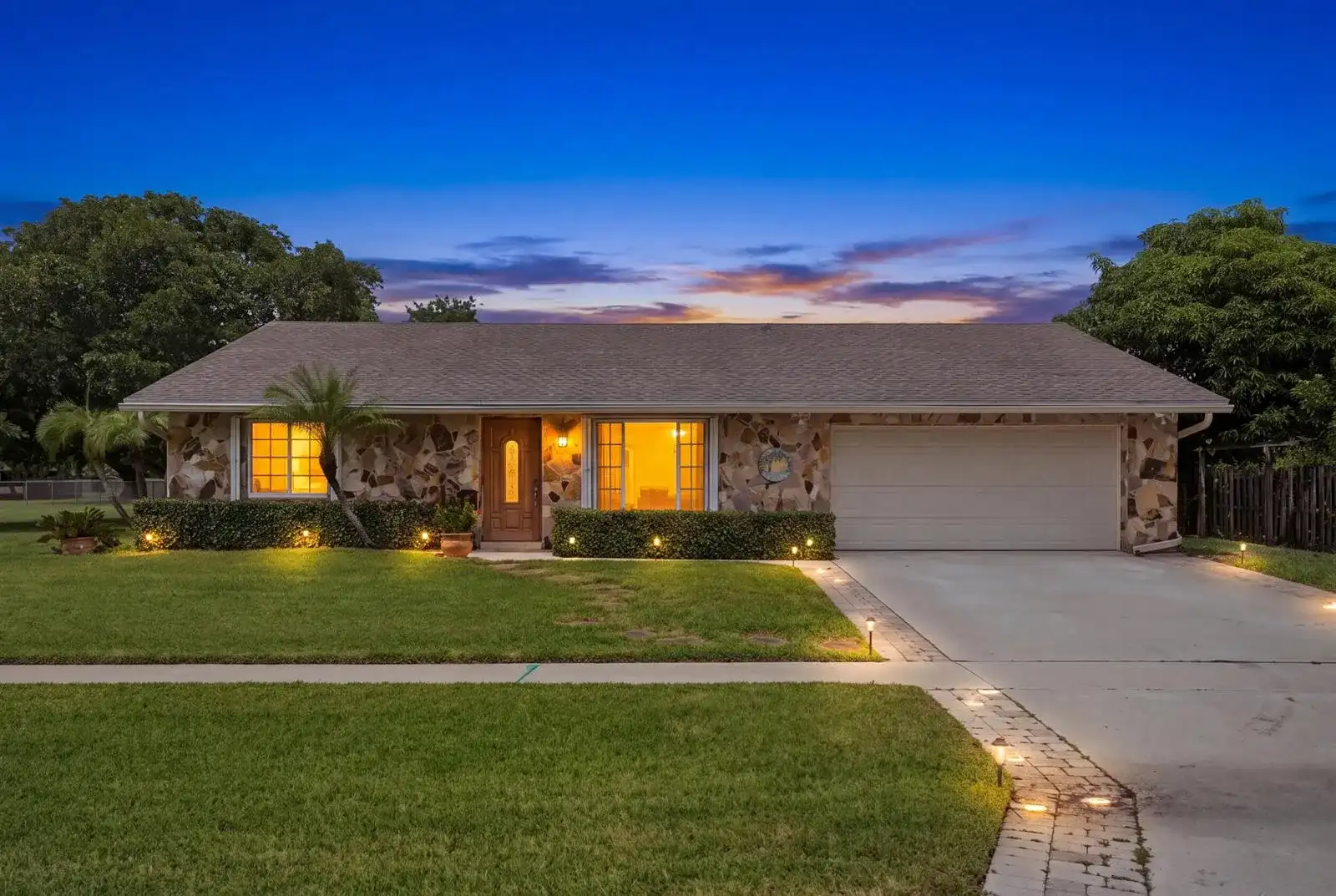 4778 Blue Pine Circle, Lake Worth FL 33463
