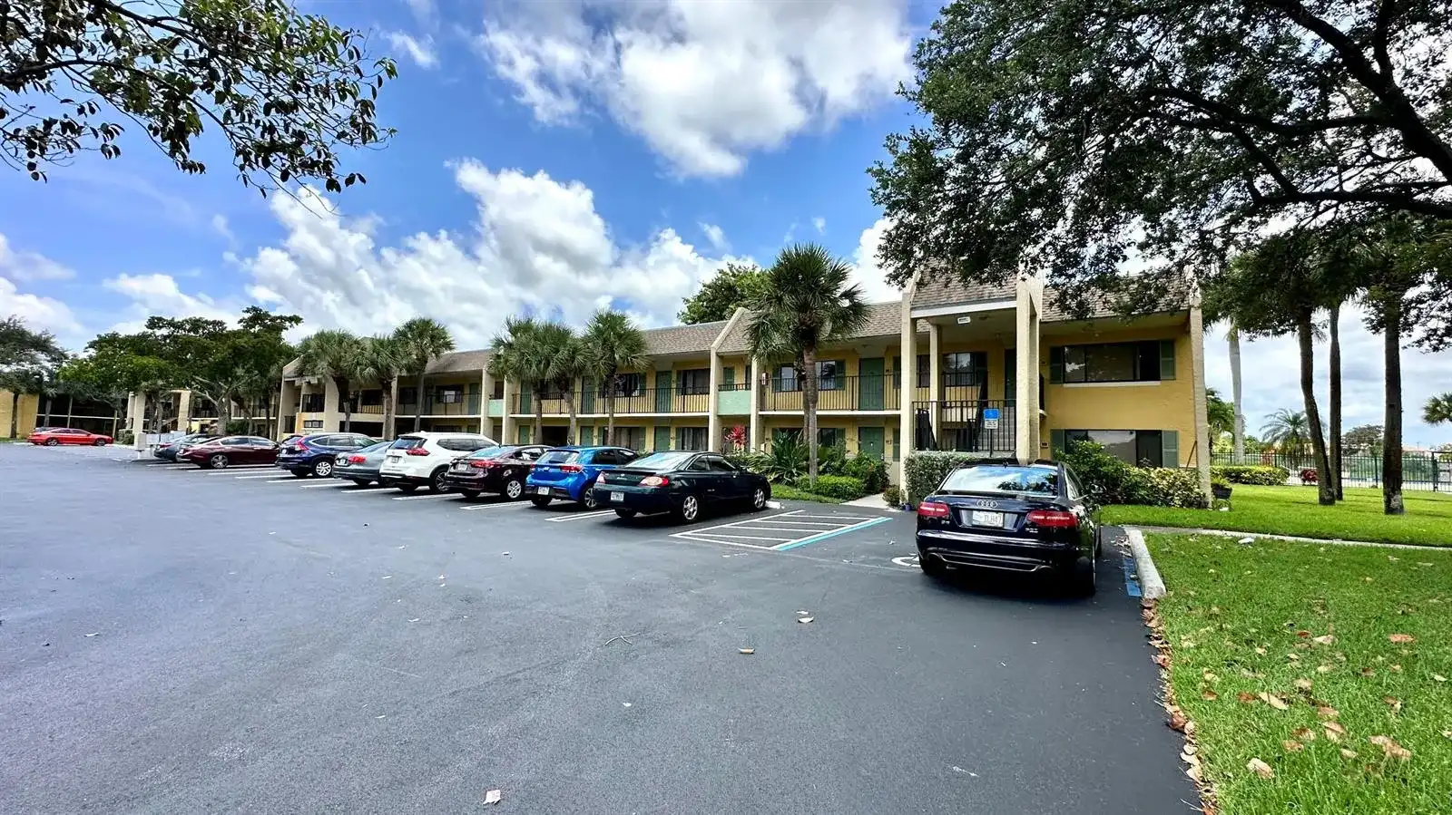 1632 Meadows Circle W, Boynton Beach FL 33436