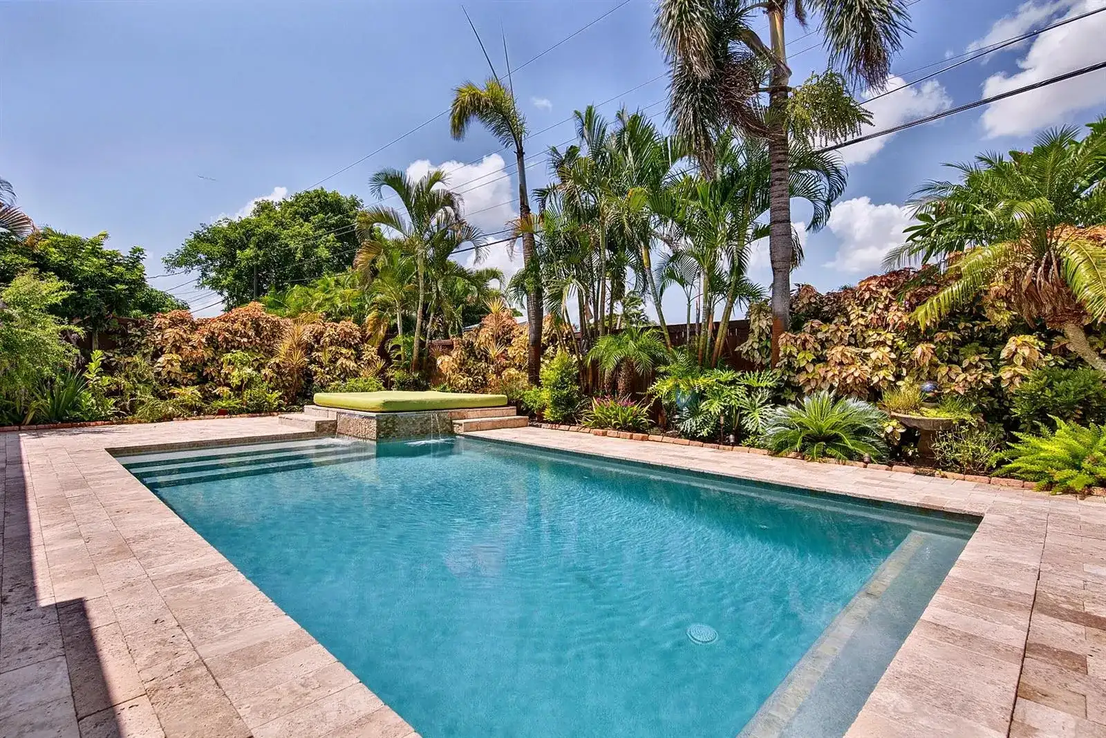 4821 NE 6th Avenue, Oakland Park FL 33334
