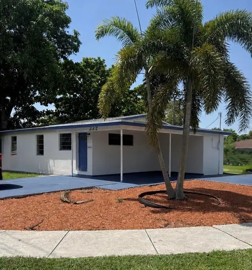 332 NW 10TH Avenue, Delray Beach FL 33444