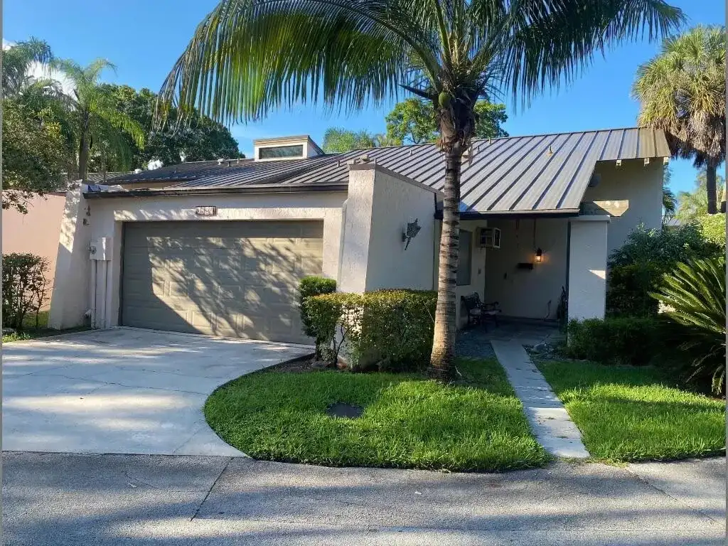 3400 Spring Bluff Place, Lauderhill FL 33319