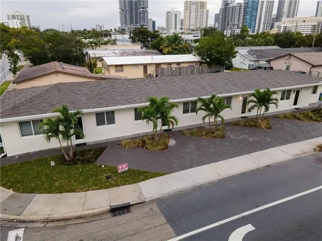 315 SW 7th Street # 2, Fort Lauderdale FL 33315
