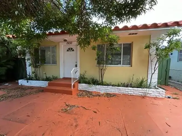 1930 PIERCE Street # 4, Hollywood FL 33020