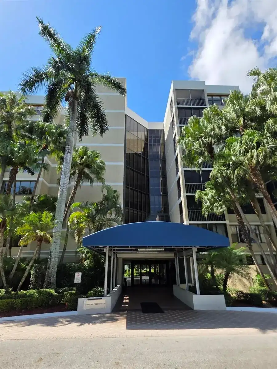 16300 Golf Club Road, Weston FL 33326