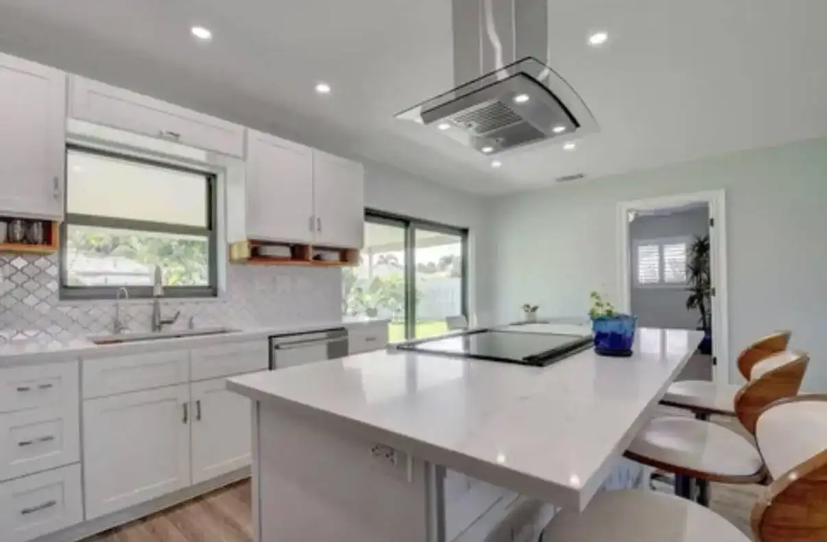 2056 PARK Place, Boca Raton FL 33486