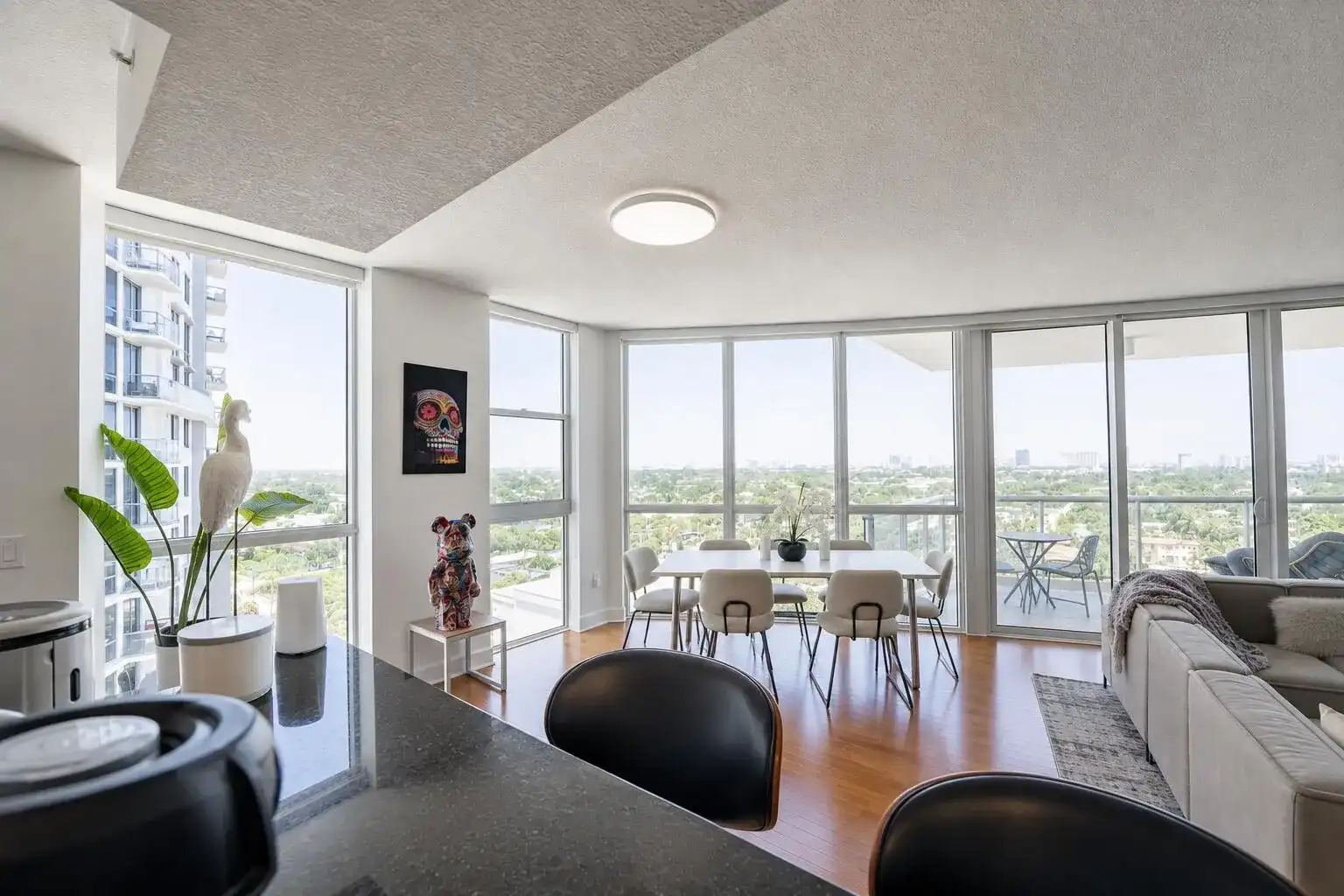 111 SE 8th Avenue, Fort Lauderdale FL 33301
