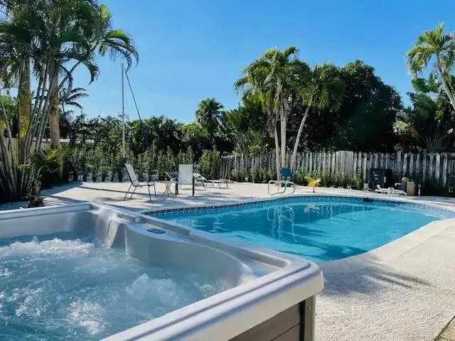 2401 ANDROS Lane, Fort Lauderdale FL 33312