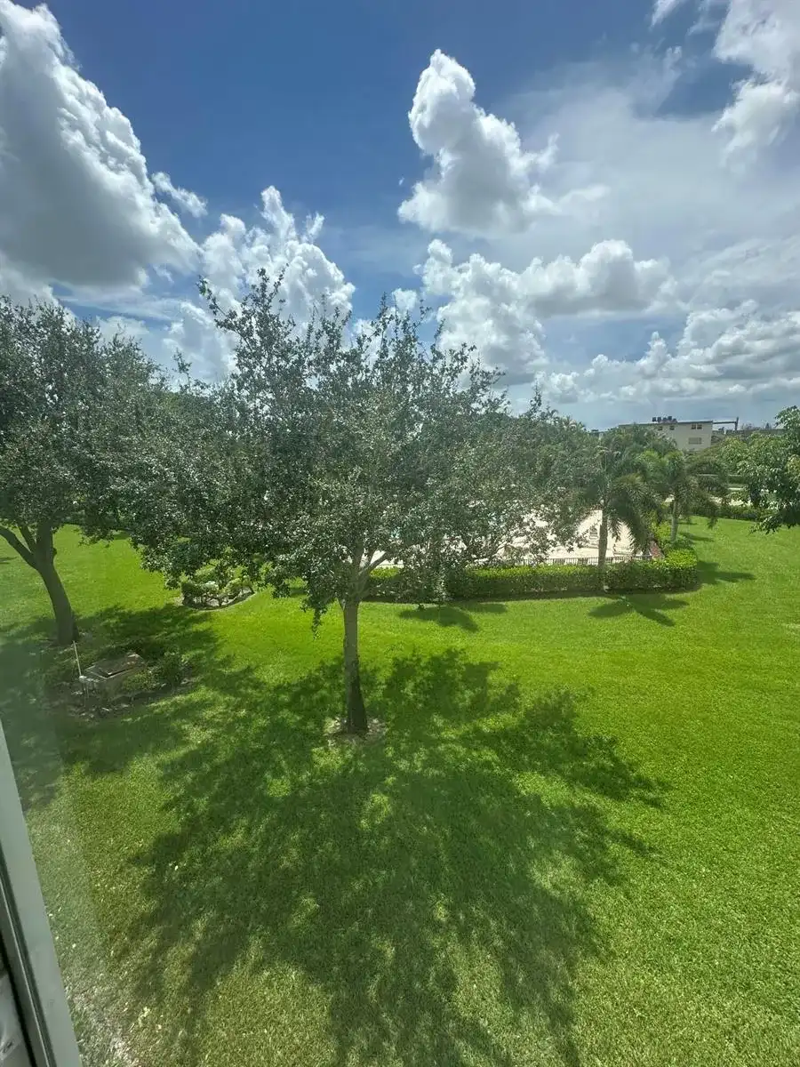 205 MANSFIELD Way E, Boca Raton FL 33434