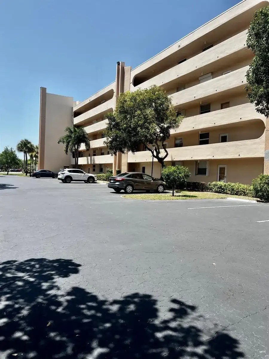 6461 NW 2nd Avenue # 105, Boca Raton FL 33487
