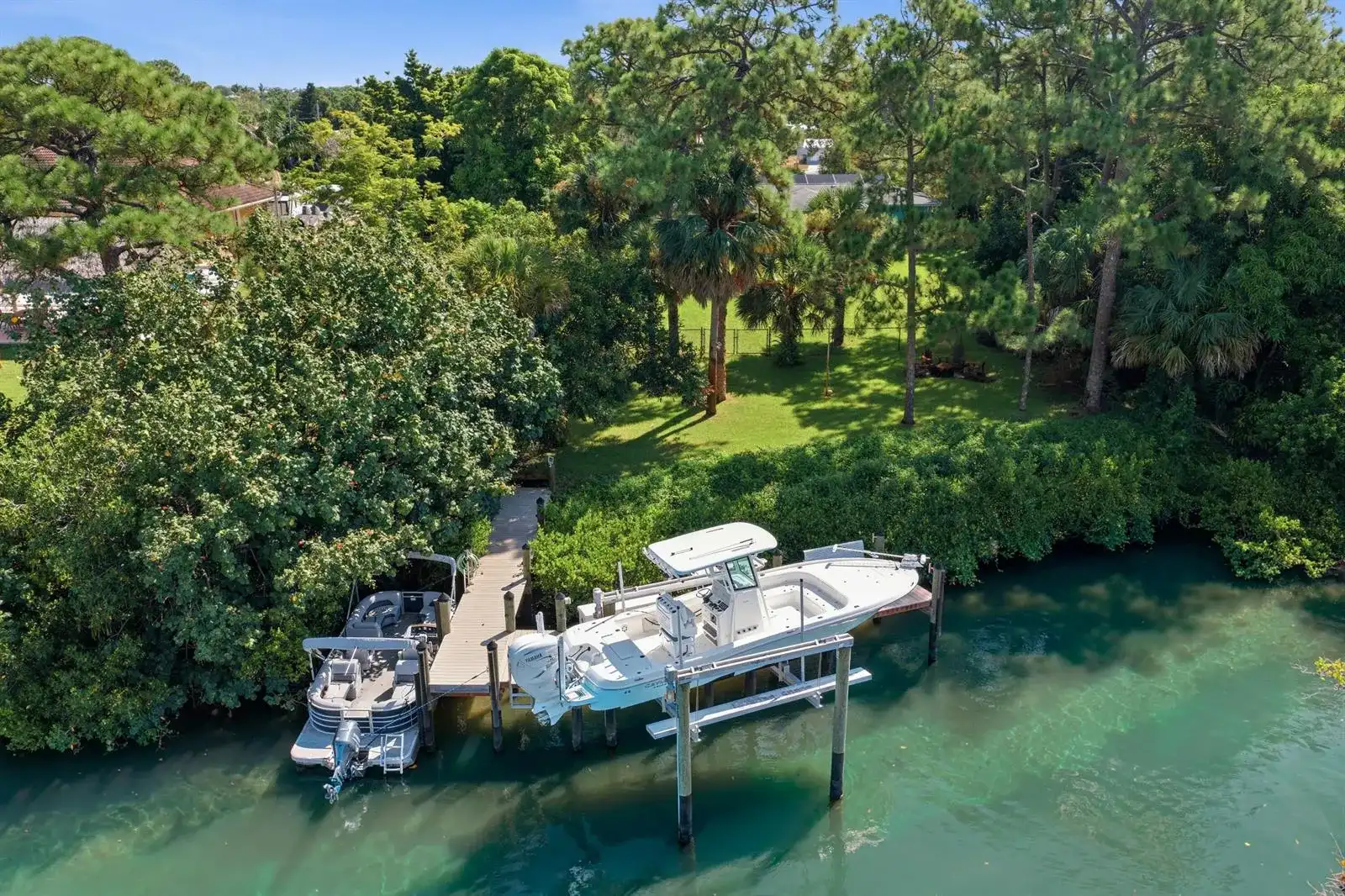 4916 SE MANATEE COVE Road, Stuart FL 34997