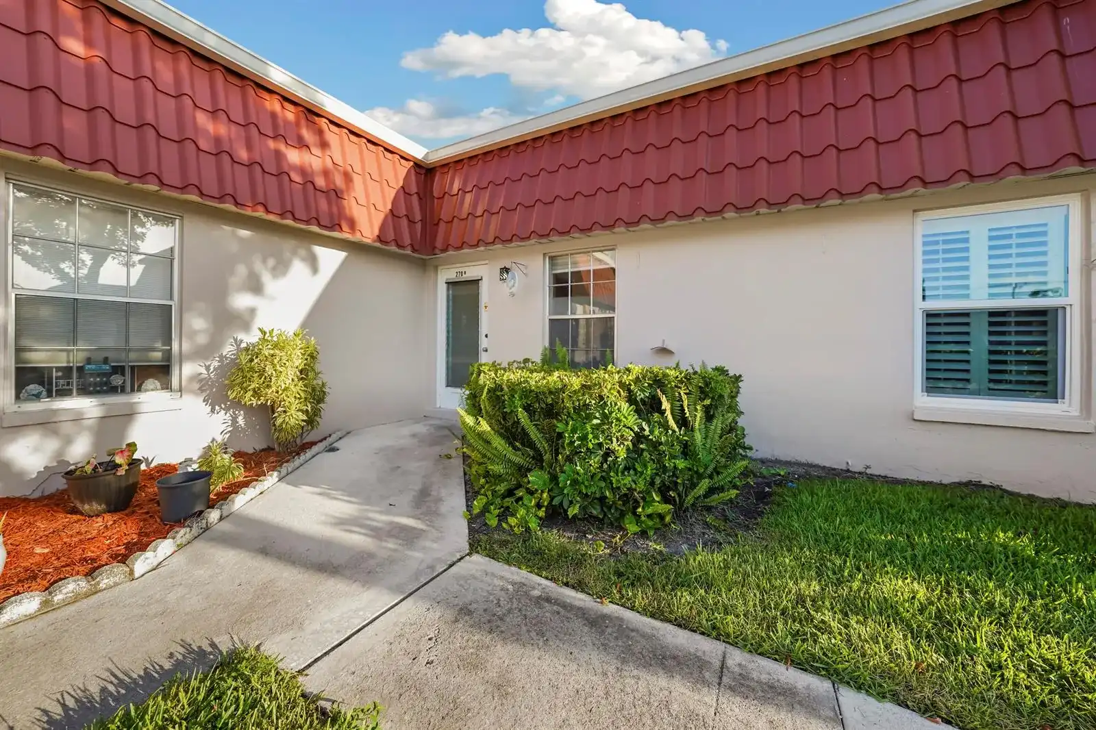 270 CAPE COD Circle # B, Lake Worth FL 33467