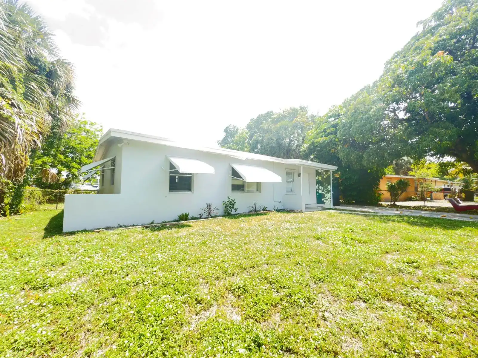 3530 NW 1ST Court NW, Fort Lauderdale FL 33311