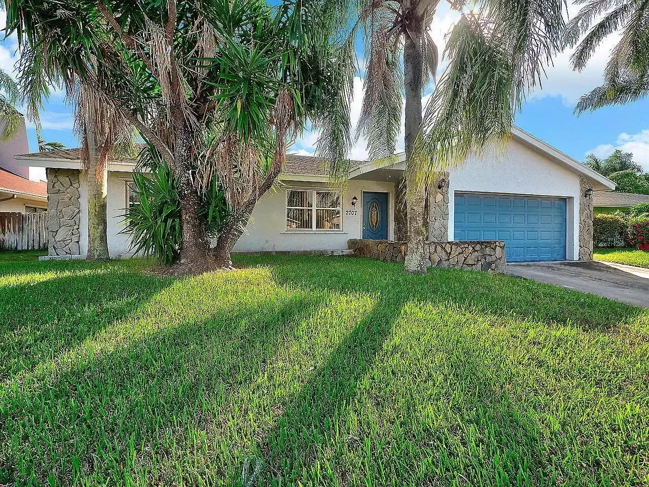 2707 STARWOOD Circle, West Palm Beach FL 33406