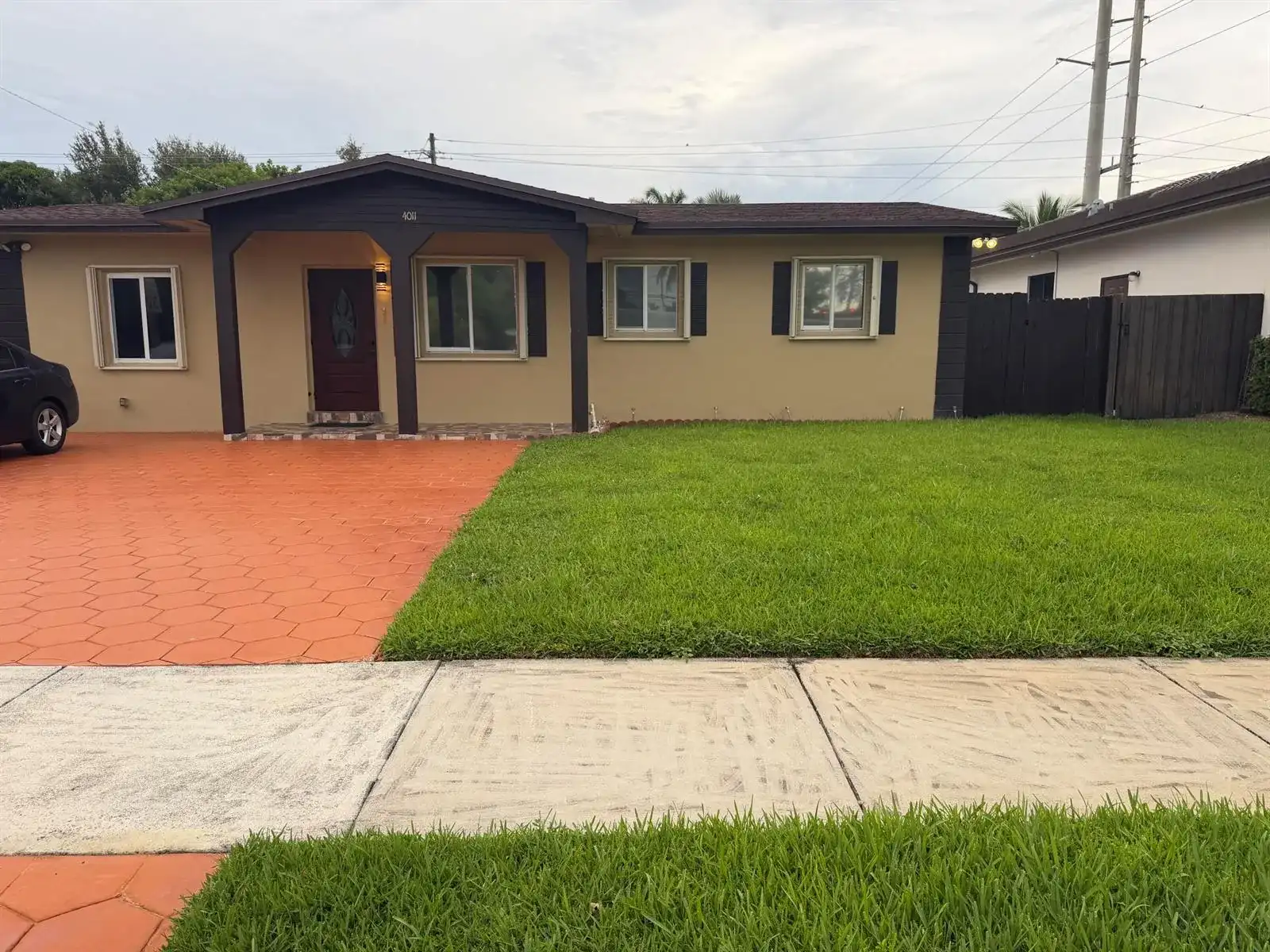4011 SW 28TH Street, West Park FL 33023