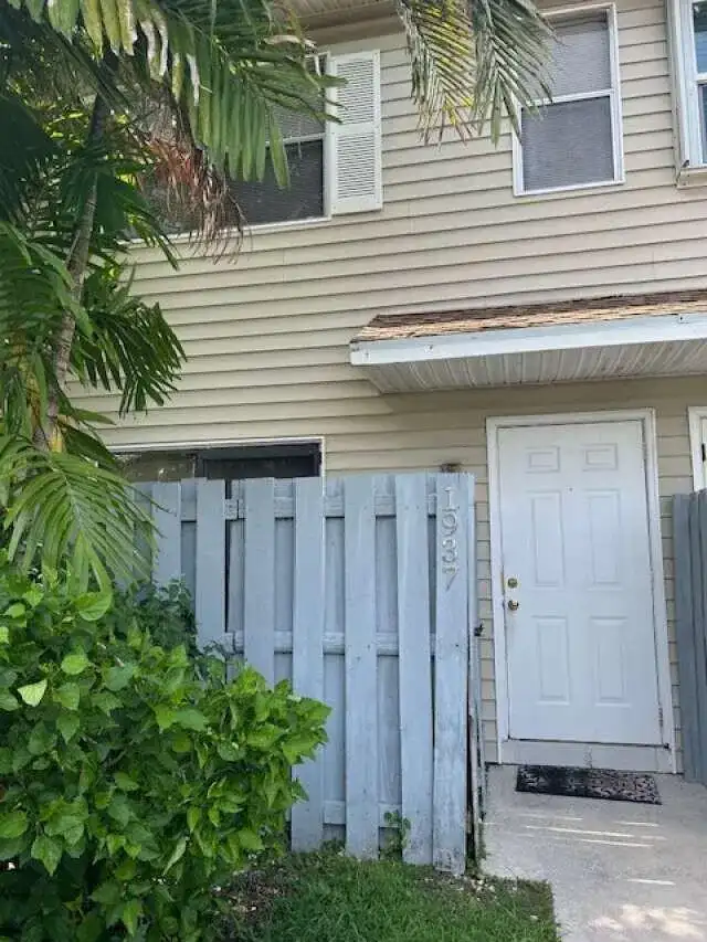 1937 NE 15TH Avenue, Fort Lauderdale FL 33305