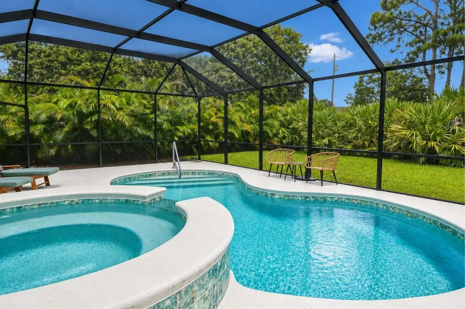 415 SE Calmoso Drive, Port St. Lucie FL 34983