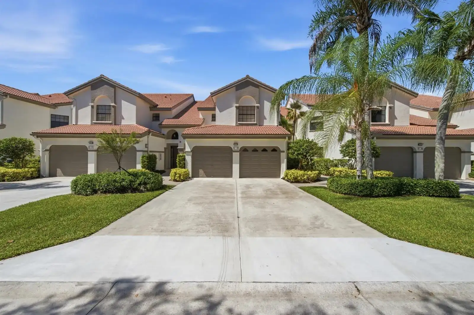 5219 EUROPA Drive, Boynton Beach FL 33437