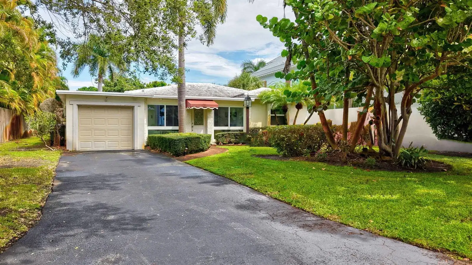 907 BOND Way, Delray Beach FL 33483