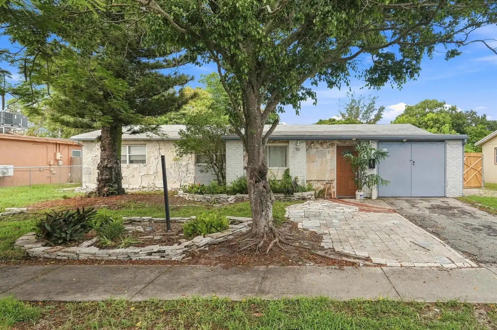 4031 NW 7th Avenue, Deerfield Beach FL 33064