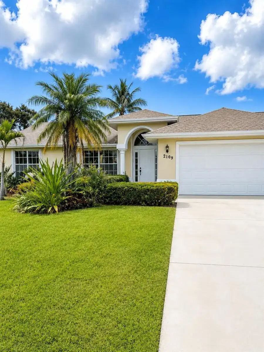 2109 SE Genoa Street, Port St. Lucie FL 34952