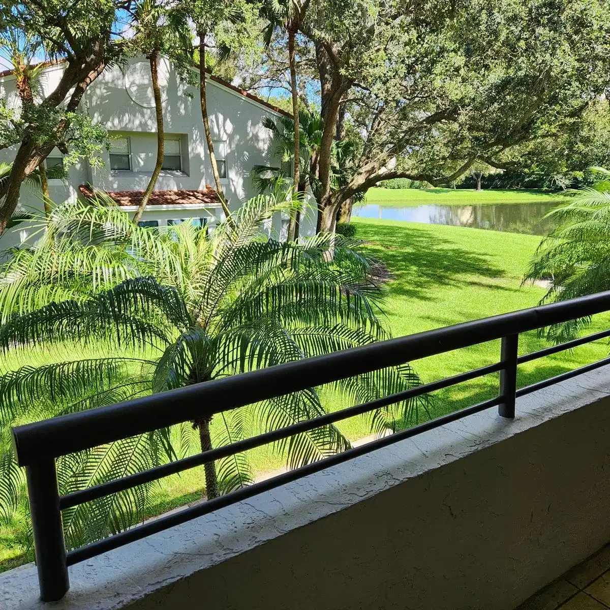 851 Lyons Road # 22203, Coconut Creek FL 33063