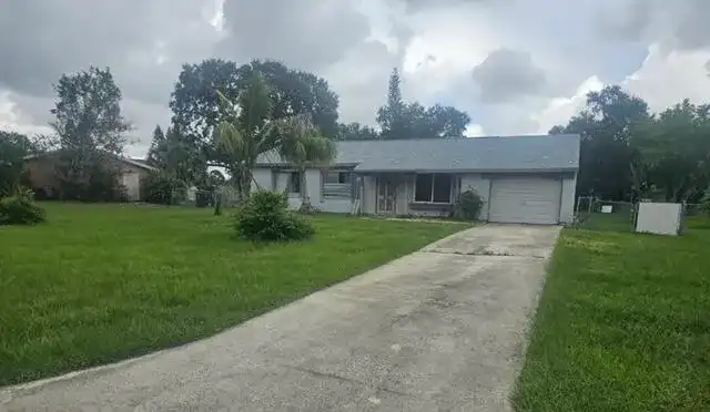 307 SW BELMONT Circle, Port St. Lucie FL 34953