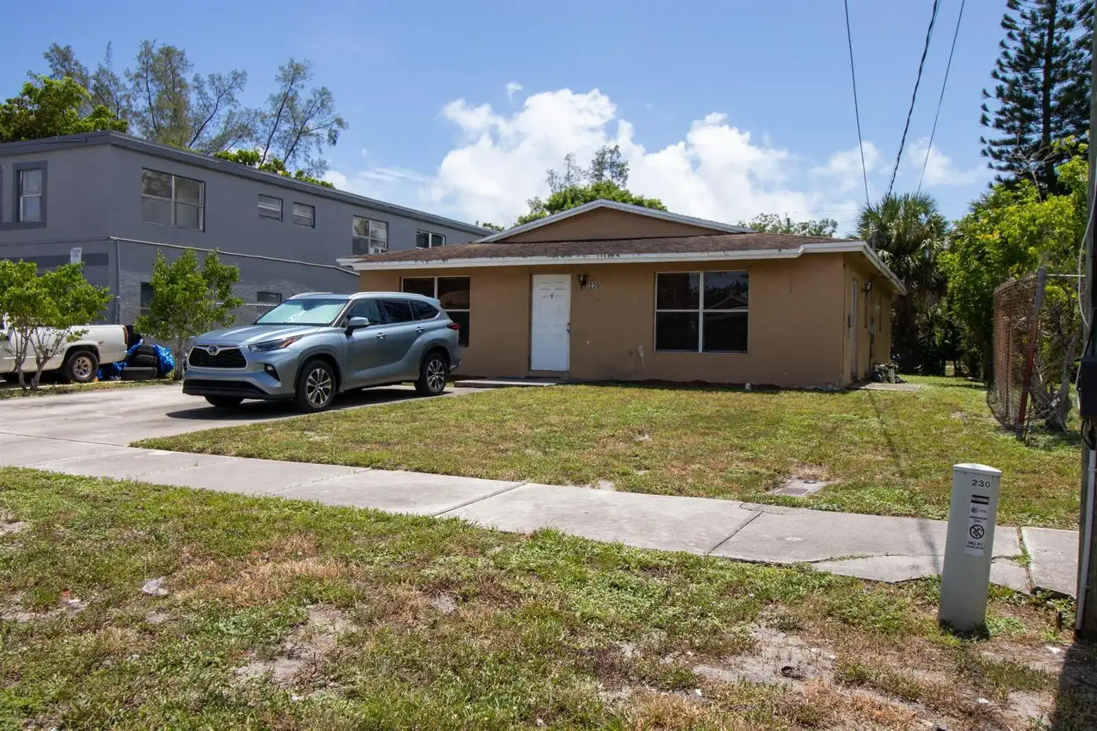 230 SW 8TH Street, Deerfield Beach FL 33441