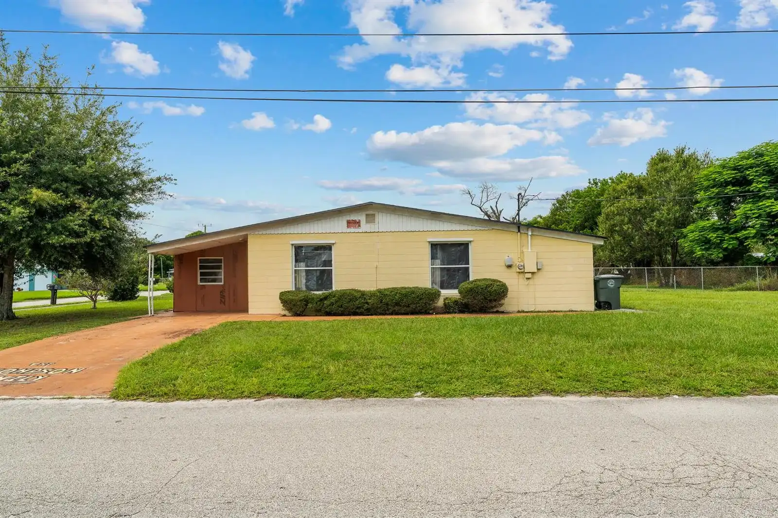 2102 AVENUE P, Fort Pierce FL 34950