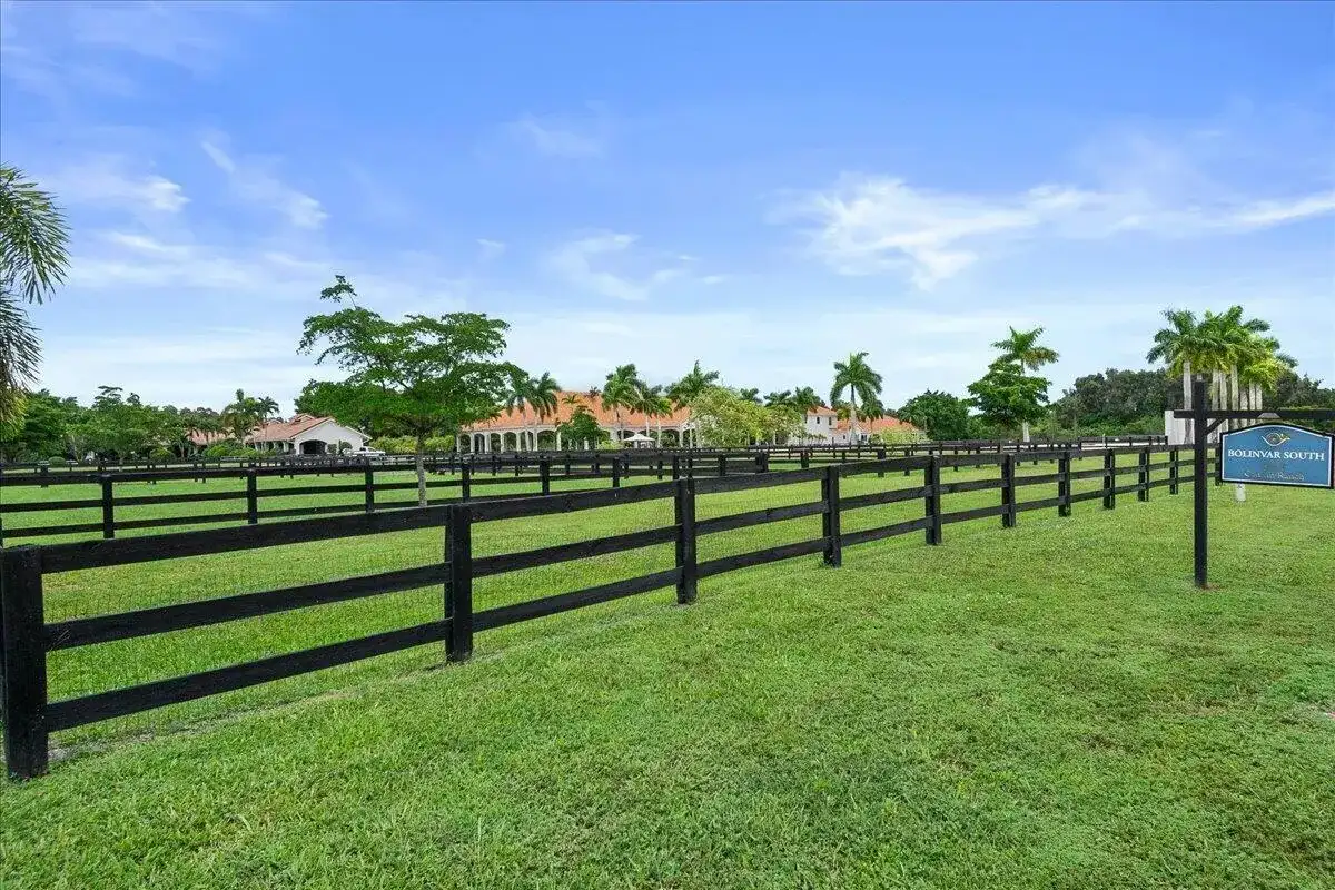 5625 140th Avenue S, Wellington FL 33449