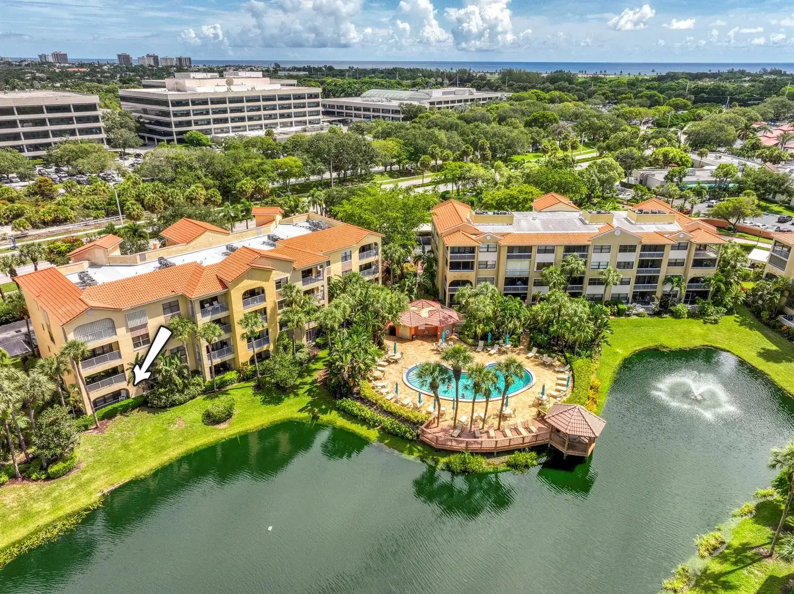 800 Uno Lago Drive # 105, Juno Beach FL 33408