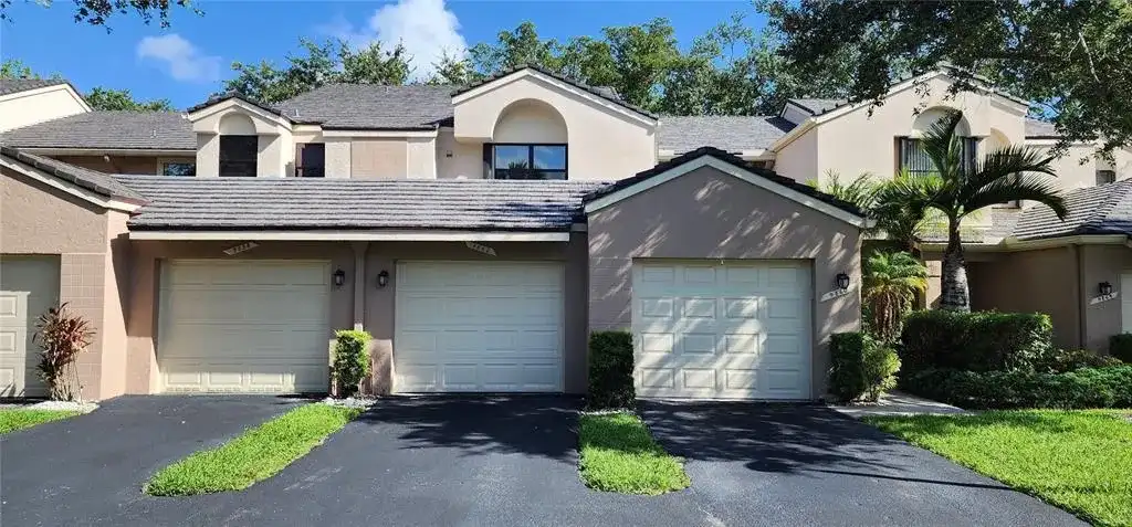 9862 NW 1ST Court # 9862, Plantation FL 33324