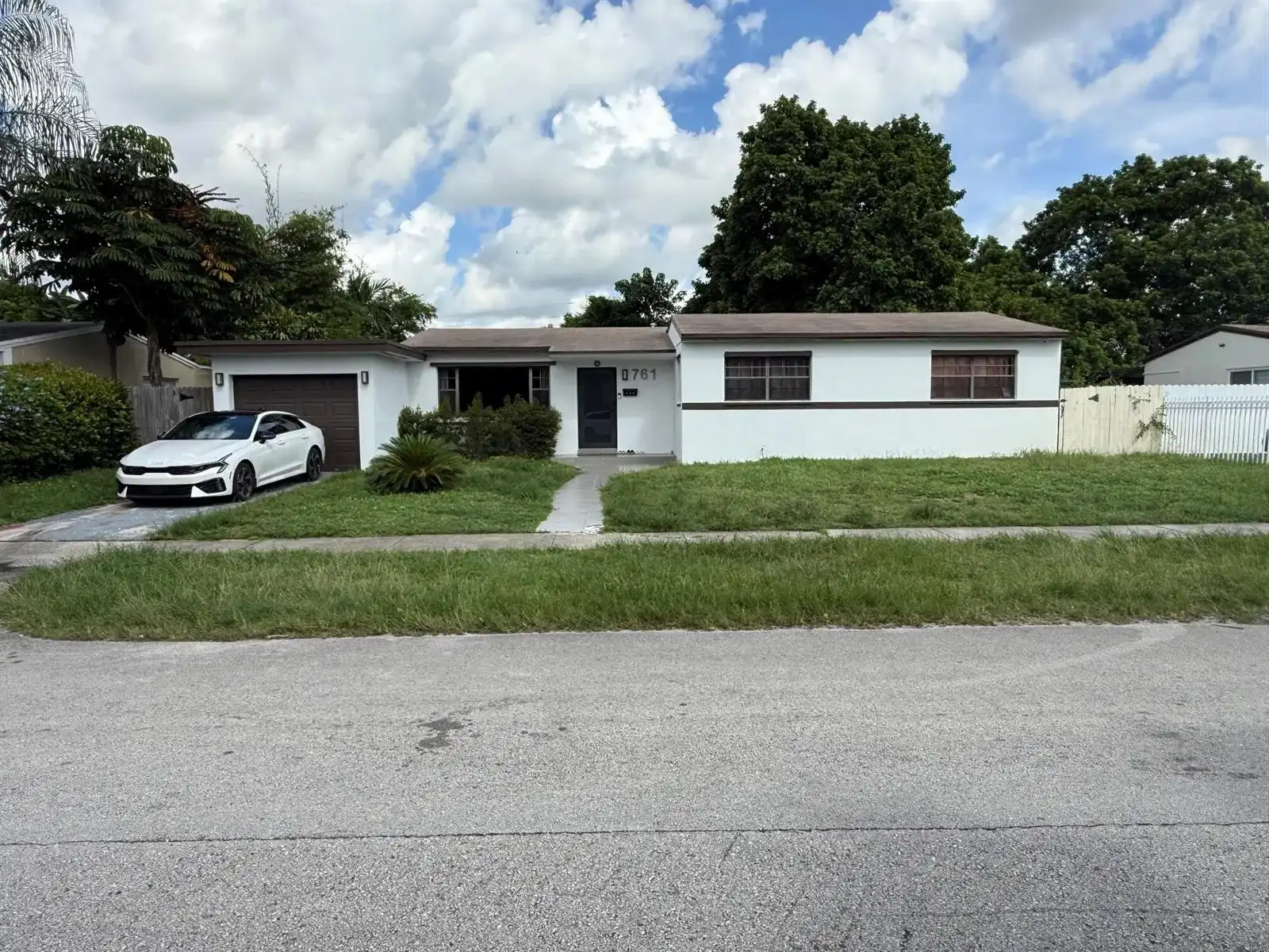 761 NW 183RD Drive, Miami Gardens FL 33169