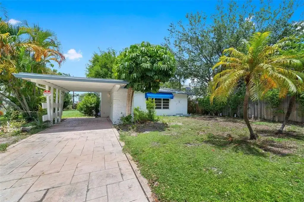 1273 NE 37TH Street, Oakland Park FL 33334